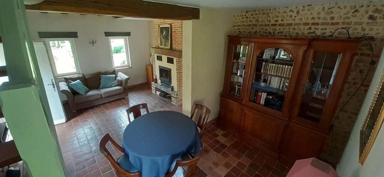 Отель La Maison D'Amis Du Moulin La Chapelle-Viel Экстерьер фото
